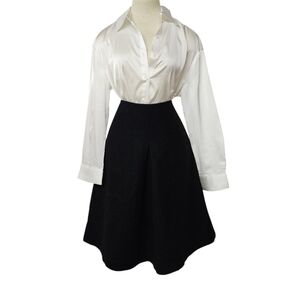 Miu Miu Single Pleat Virgin Wool And Mohair Skirt In Black US Size 4 / IT 40